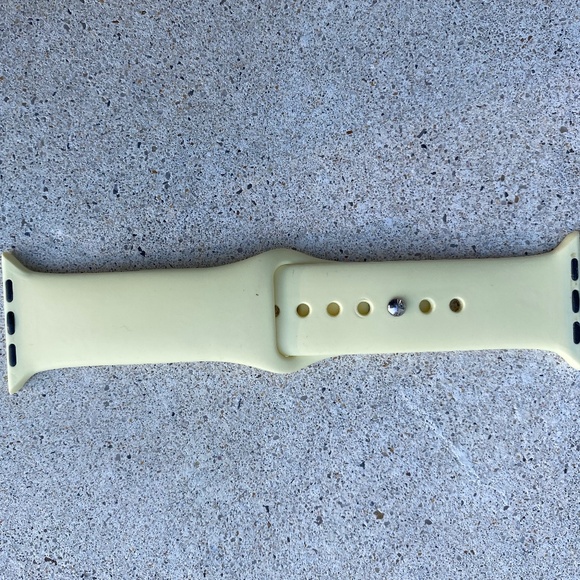 sport watch band for Apple Watch pale yellow 38mm - Picture 1 of 4